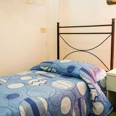 Li Pusciai فندق مبيت وإفطار