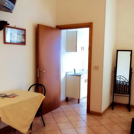 فندق مبيت وإفطار Li Pusciai